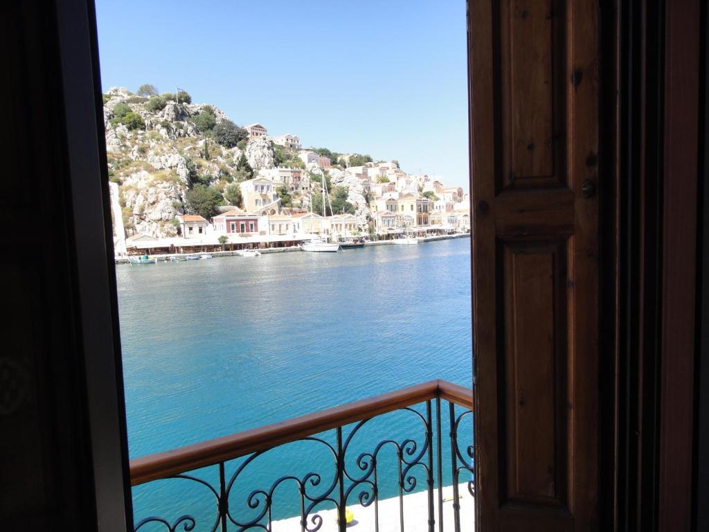 Captain'S Suites Symi Exterior photo
