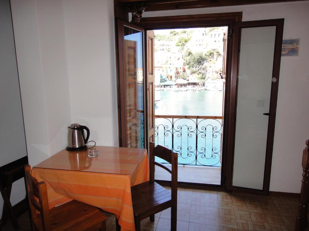 Captain'S Suites Symi Exterior photo